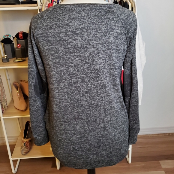 Acting Pro Long Sleeved Thick Shirt - Picture 4 of 8